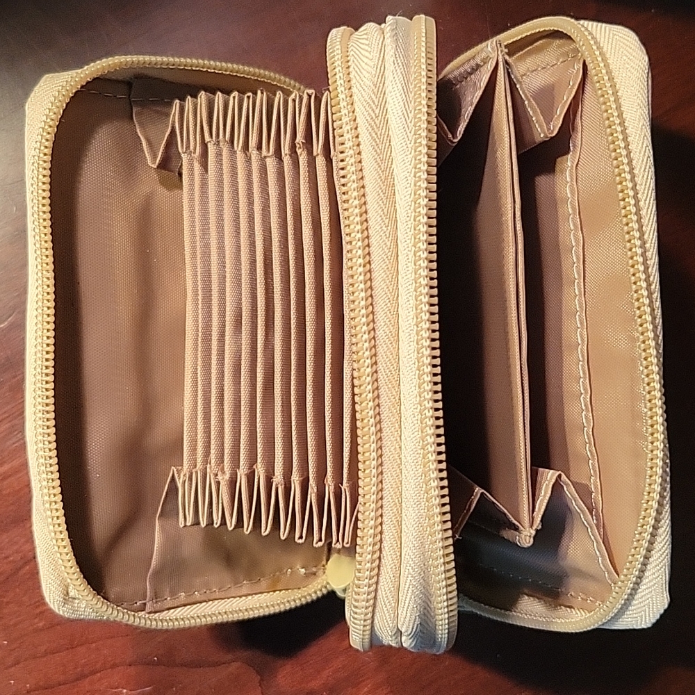 Wallet - Picture 2 of 3